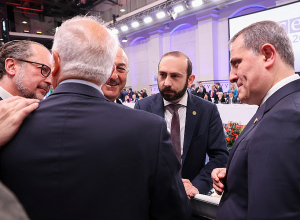 Հայաստանի, Ավստրիայի,  Թուրքիայի և Ադրբեջանի ԱԳ նախարարների զրույցը եռակողմ հանդիպում որակելու ադրբեջանական ԶԼՄ-ի հրապարակումները չափազանցված են․ ԱԳՆ