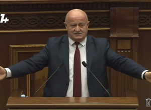 Իշխանություն էիք, բա ճանաչեիք Արցախի անկախությունը․ Աղազարյանը՝ ընդդիմությանը