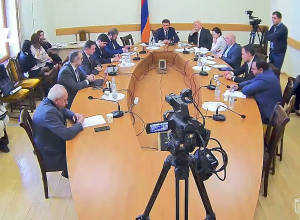 Ովքե՞ր եւ ե՞րբ պետք է ներկայացնեն համընդհանուր հայտարարգրեր