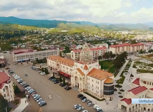 ԱՀ ԱԺ խմբակցությունների ղեկավարները հանդիպել են Անդրեյ Վոլկովին