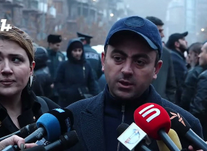 Պետք է խառնենք բոլորի խաղաքարտերը, երկու ճակատով կռիվ տանք․ Իշխան Սաղաթելյան