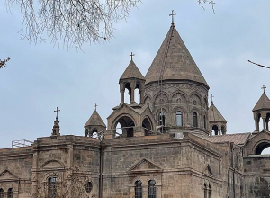 Կարգալույծ է հռչակվել Տ. Ադամ քահանա Մովսեսյանը