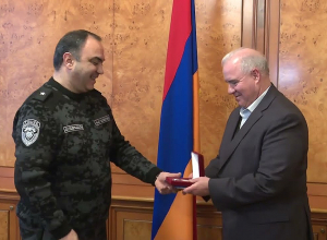 ՀՀ ոստիկանության պետն ընդունել է ԹՊԻՀ իրավապահ ոլորտի ավագ խորհրդատու Ադի Հոլովեյին