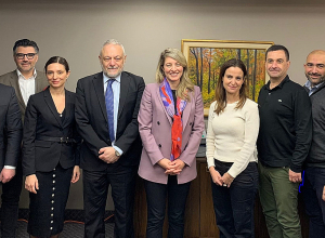 ՀՅԴ ներկայացուցիչները Կանադայի ԱԳ նախարար Մելանի Ժոլիի հետ քննարկել են Արցախի ապաշրջափակման հարցը