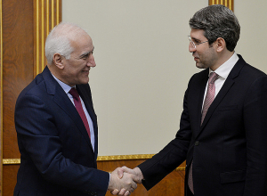 Վահագն Խաչատուրյանն ընդունել է Արդարադատության նախարար Գրիգոր Մինասյանին