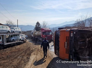 Փրկարարներն արգելափակումից դուրս են բերել 3 բեռնատար ավտեմեքենա