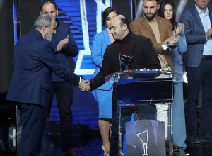 «Մեր ժամանակների հերոսը» մրցանակաբաշխությունը՝ Մարզահամերգային համալիրում․ ուղիղ