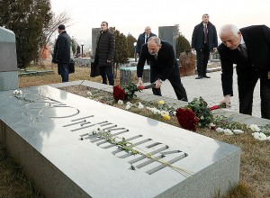 Վարչապետն այցելել է «Եռաբլուր» զինվորական պանթեոն