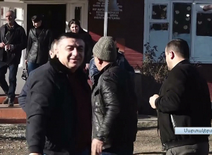 Արցախի պատգամավորները հանդիպումներում հորդորում են զերծ մնալ հակառուսական քայլերից