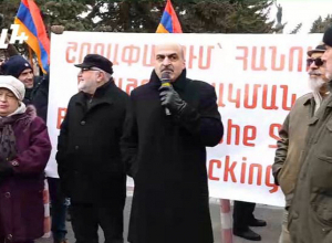 ԱԺԲ-ն «շրջափակում է» Գյումրիի ռուսական ռազմաբազան. Ուղիղ