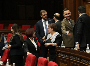 Ազգային ժողովում պատգամավորների հայտարարությունների ժամն է․ Ուղիղ