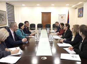 Ժաննա Անդրեասյանն ընդունել է Ֆրանսիայի դեսպանին