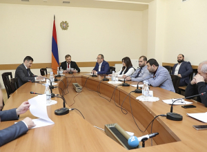 ՀՀ քաղաքացիներին կարգելեն դոլարով ու եվրոյով վարկեր ստանալ. ՔՊ–ի նոր նախագիծը․ Ուղիղ