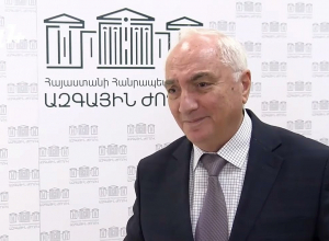 Либо Армен Григорян должен уйти в отставку, либо этот новый парень: Арам Саркисян