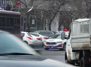 Патрульные Еревана поймали мужчину в момент кражи