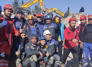 Երկրաշարժից յոթ օր անց փլատակներից երկու աղջիկ են դուրս բերել. Հայ փրկարարները ունեն մասնակցություն