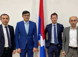 Արցախի ԱԳ փոխնախարարը, Պետնախարարի խորհրդականն ու ՄԻՊ-ը հանդիպել են ԵԽ պատգամավոր Ֆրանսուա-Քսավյե Բելամիի հետ