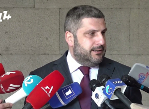 Гуманитарная помощь в Арцах не направлялась через МЧС: Армен Памбухчян