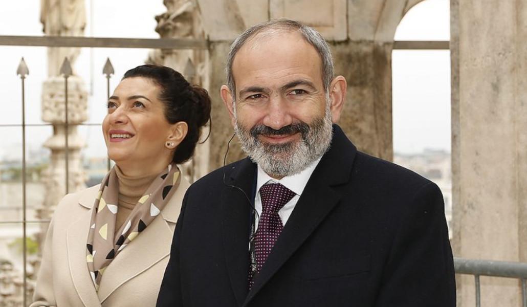 anna-hakobyan-nikol-pashinyan-e1584178359169
