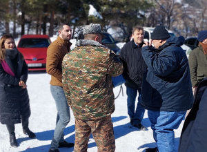 ԵԽԽՎ մոնիտորինգի հանձնաժողովի համազեկուցողներն այցելել են Ջերմուկ քաղաքում ադրբեջանական ագրեսիայի հետևանքով տուժած վայրեր