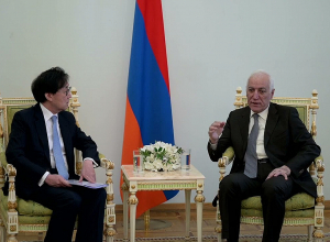 Նախագահ Վահագն Խաչատուրյանին իր հավատարմագրերն է հանձնել Հայաստանում Կորեայի նորանշանակ դեսպանը