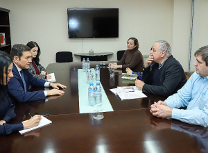 ՀՀ ԱԳ նախարարի տեղակալը հանդիպել է ԵԽ-ում Արցախի հետ բարեկամության խմբի համահիմնադիր Ֆրանսուա Ալֆոնսիի հետ