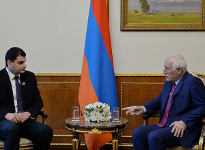 Նախագահ Վահագն Խաչատուրյանն ընդունել է Երևանի քաղաքապետ Հրաչյա Սարգսյանին