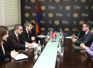 Григор Минасян принял посла Джона Галлахера