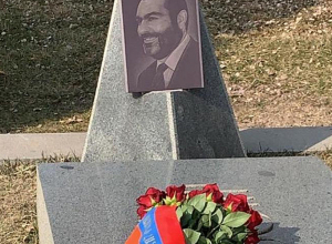 Ծնունդդ շնորհավոր, սիրելի՜ Վազգեն. Արմեն Սարգսյան