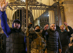 Թբիլիսիի կենտրոնում իրավիճակը շարունակում է լարված մնալ. Ուղիղ