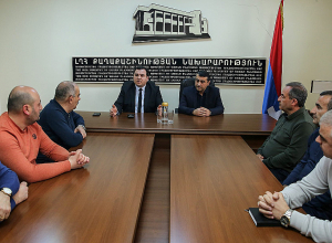 ԱՀ պետնախարարը ներկայացրել է նորանշանակ նախարարներին