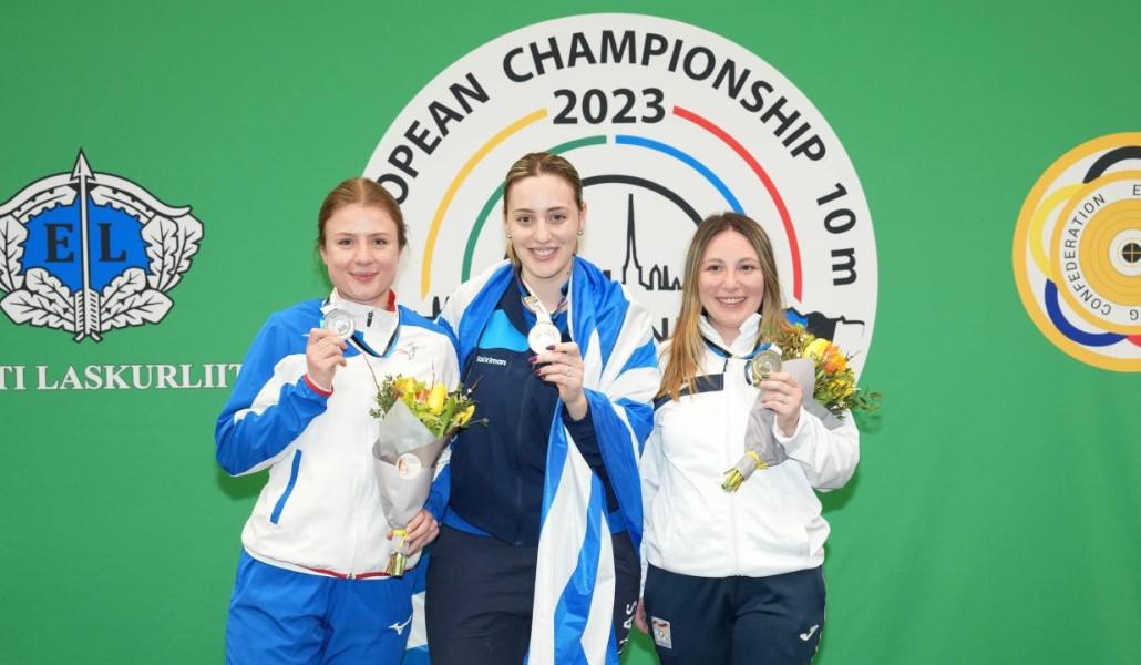 thumbnail_a1+hradzig