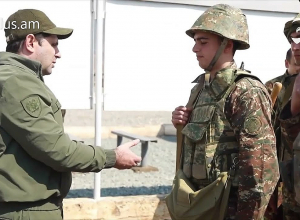 Սուրեն Պապիկյանի անակնկալ այցերը զորամասեր շարունակվում են