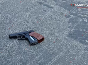 Կրակոցներ Երևանում․ կա 2 վիրավոր․ դեպքի վայրում հայտնաբերվել են արնանման հետքեր ու ատրճանակ․ shamshyan.com