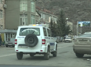 Քաջարանում փակցրել էր վարկի տրամադրման կեղծ հայտարարություն և գումարներ հափշտակել