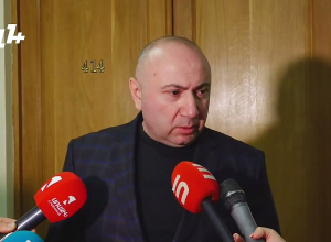 Он перекладывает свою вину на русских: Теванян