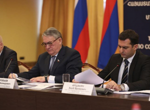 Լաչինի միջանցքով տեղաշարժը պետք է վերականգնվի առանց հապաղելու. Հակոբ Արշակյան