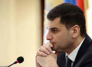 Мэр подал заявление об отставке: экстренное совещание в прямом эфире