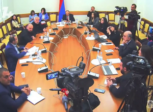 В НС обсуждается вопрос о прекращении полномочий Седы Сафарян в качестве судьи Верховного суда