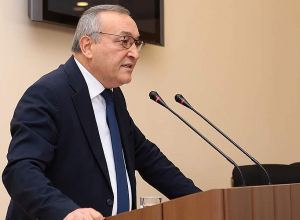 Խելքի եկե´ք, զսպեք ձեր մեջ անիծված եղանակով հարստանալու տենչը․ Արցախի ԱԺ նախագահ