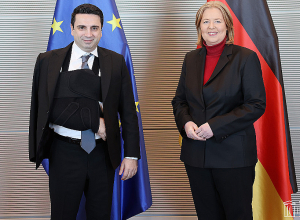 Շատերի ուշադրությունից վրիպում են Հայաստանի եւ հայաբնակ Լեռնային Ղարաբաղի շուրջ  կործանարար զարգացումները․ Ալեն Սիմոնյանն աշխատանքային այցով Գերմանիայում է