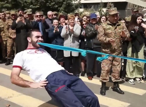 40 տոննա քաշով տեխնիկայի տեղաշարժ՝ ատամներով  մարզական նոր ռեկորդ