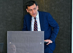 Հավասարակշռություն՝ «բաց լինելու» և «անվտանգության» սկզբունքների միջև. քննարկում գիտահետազոտական անվտանգության թեմայով