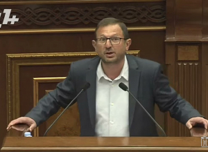 Թքելով ու թիկնազորով անհնար է մեր քաղաքացիներին զրկել իրենց իրավունքից. Մանուկյան