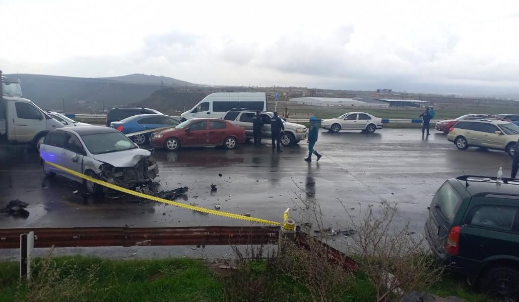 thumbnail_ՃՏՊ Երևան-Սևան ավտոճանապարհին. կան տուժածներ (4)