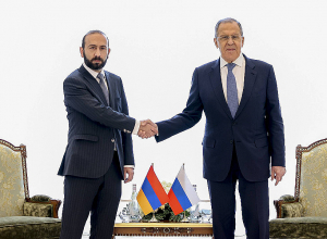 Мирзоян представил Лаврову подробности провокации, совершённой азербайджанскими вооружёнными силами в селе Тех