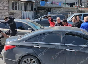 Ծեծկռտուք Երևանում․ Աշտարակի խճուղում ավտովթարից հետո մոտ 20 հոգի ծեծել են միմյանց. shamshyan.com