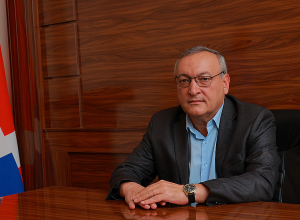 Ադրբեջանը ոչ միայն կանխամտածված սովամահ է անում Արցախի բնակչությանը, այլեւ հասցնում է բնաջնջման եզրին․ Արթուր Թովմասյան