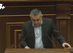 Если власти говорят, что не могут не подписать, это уже факт, что предлагается капитуляция