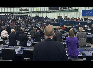 ԵԽԽՎ-ում պատգամավորները հարգանքի տուրք են մատուցել Հայոց ցեղասպանության զոհերի հիշատակի